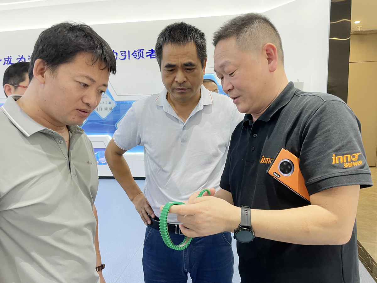 加強校企合作，共建產學共贏