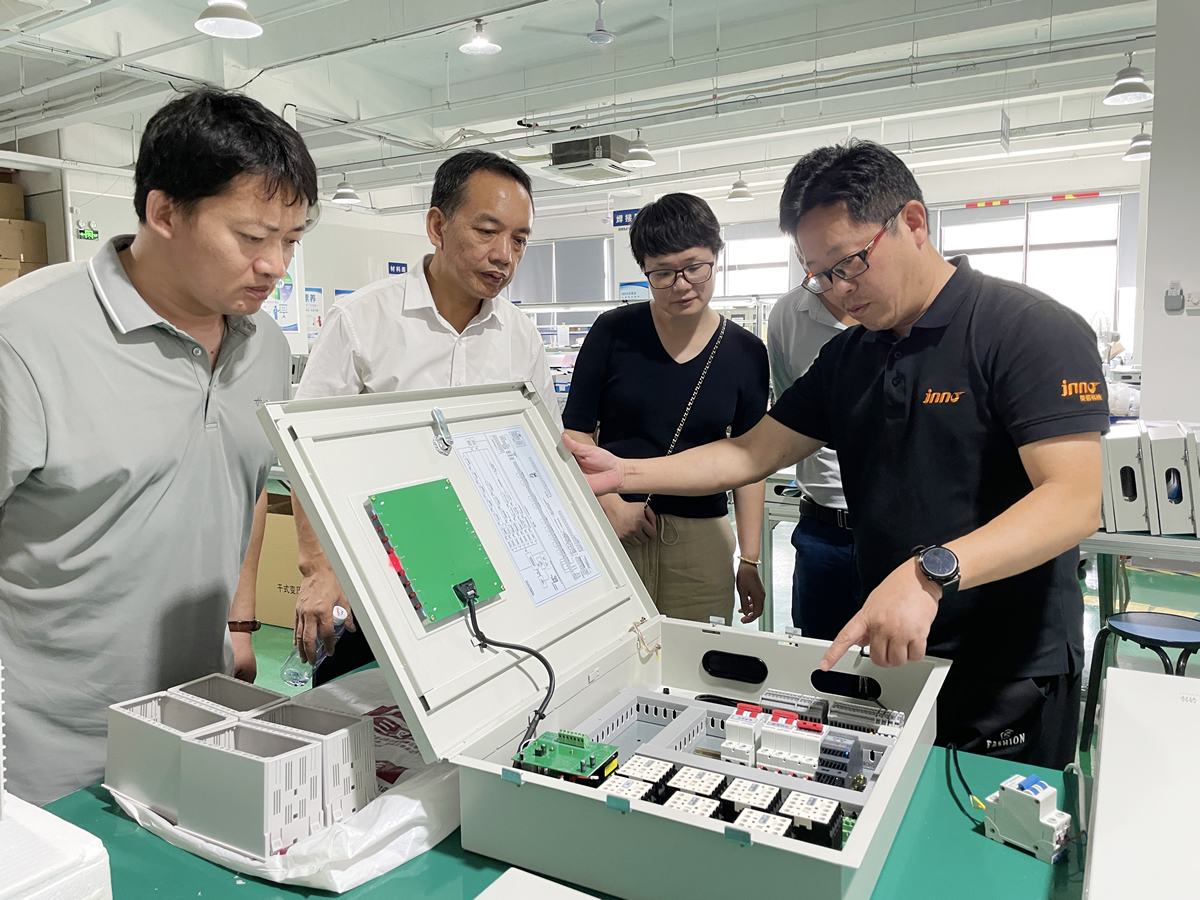 加強校企合作，共建產學共贏